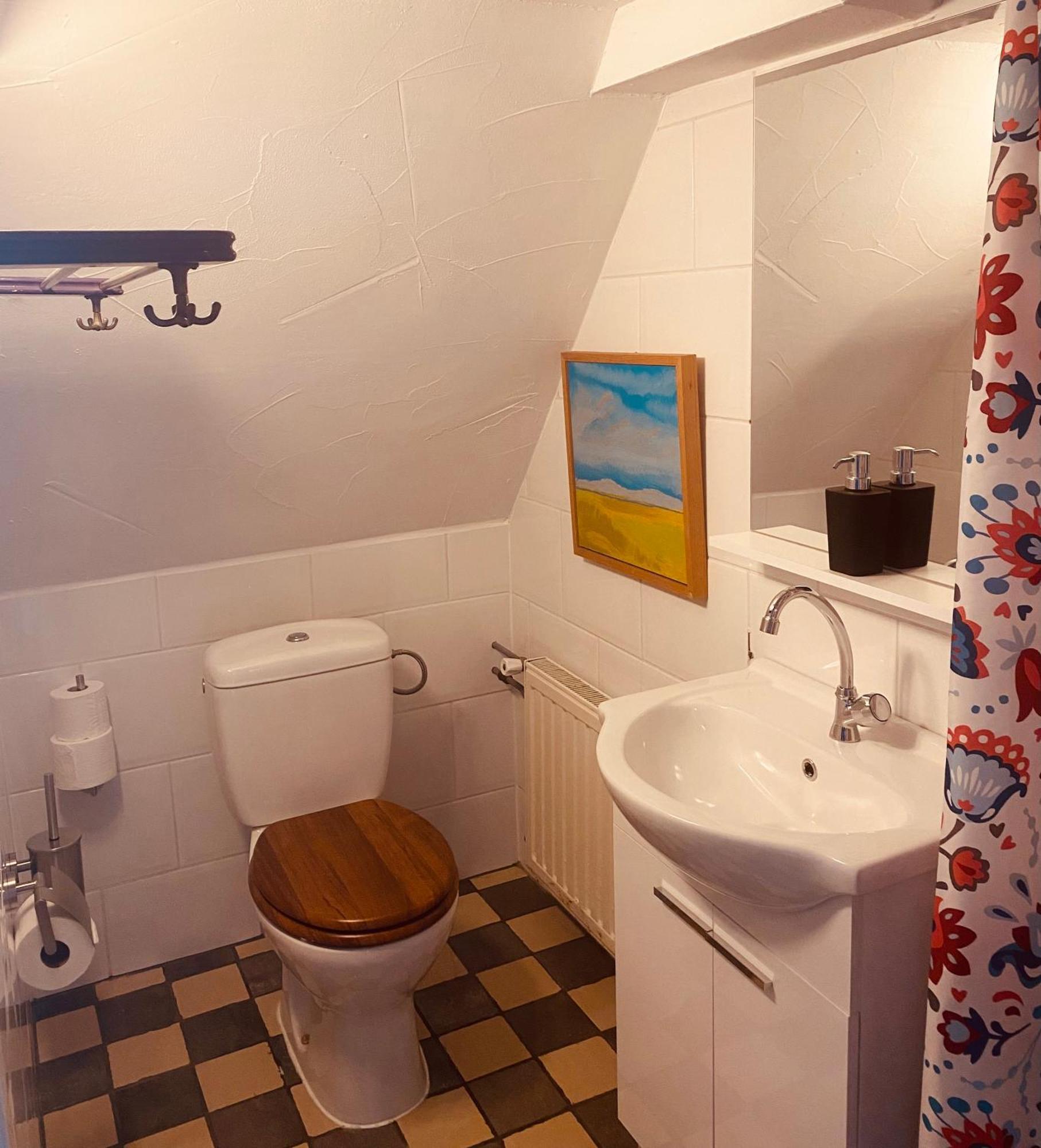 Vakantie Appartement Goedereede Let Op De Badkamer Moet Met Andere Gasten Gedeeld Worden ภายนอก รูปภาพ